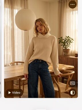 Banana Republic Cream Ribbed Turtleneck Sweater